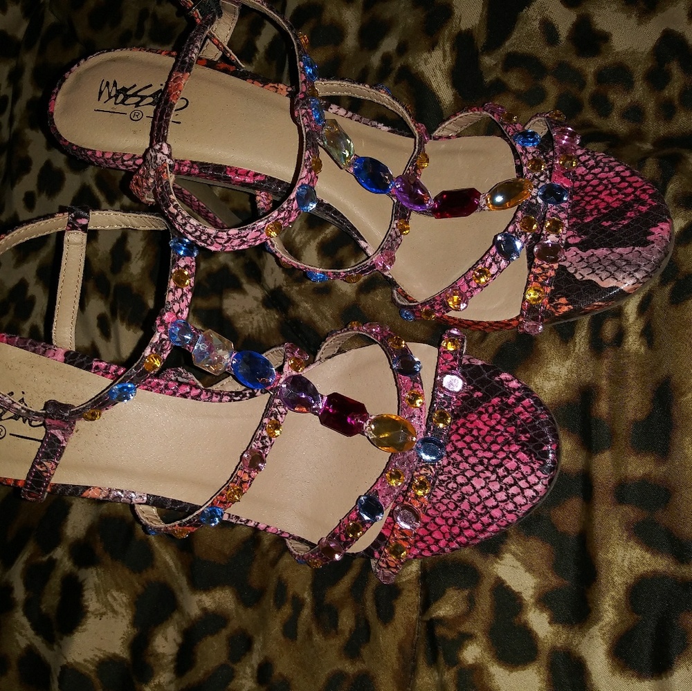 Pink Rhinestone High Heels 👠😍 - Picture 2 of 7
